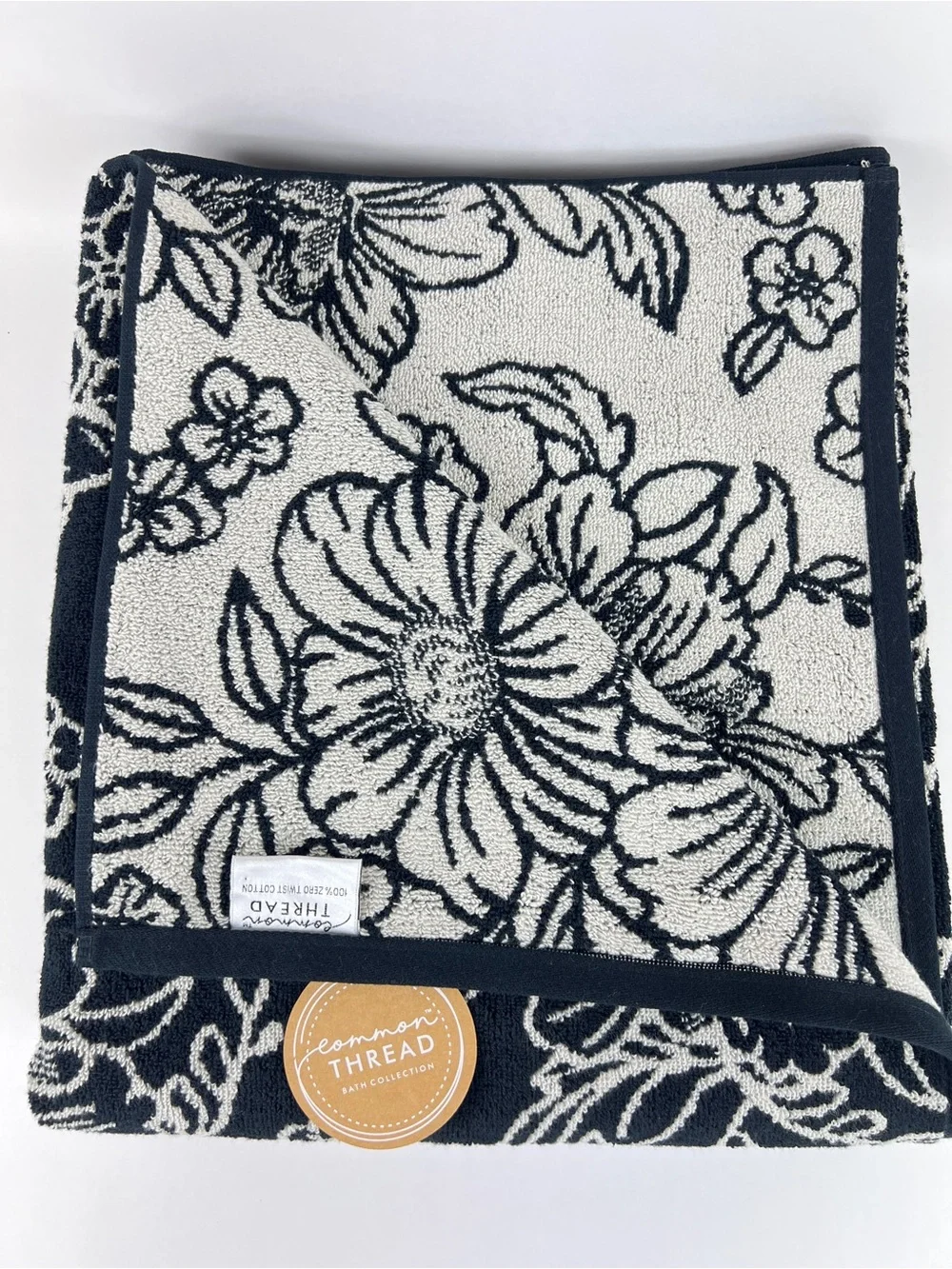 Common Thread Bath Towel Set Bold Black Cream Floral Soft Cotton 2 Pc NEW